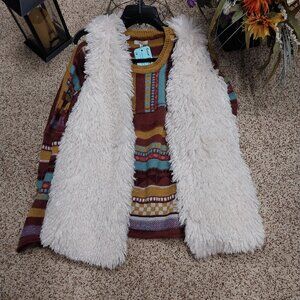 3650 Size Large Decree Sheep Fun Fur Lined Vest.